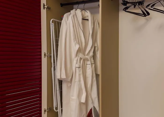 Old Galicia Teatralna * إلفيف